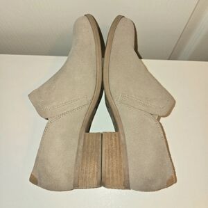 Toms Beige Suede Ankle Boots, sz 7.5